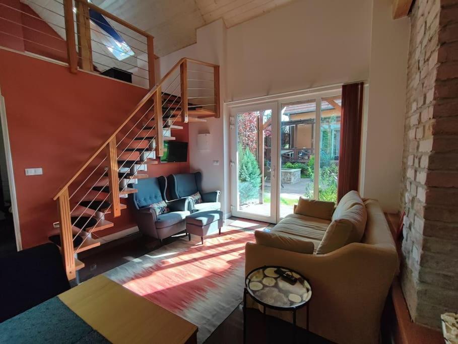 Holiday home Bright Cosy House With Parking *