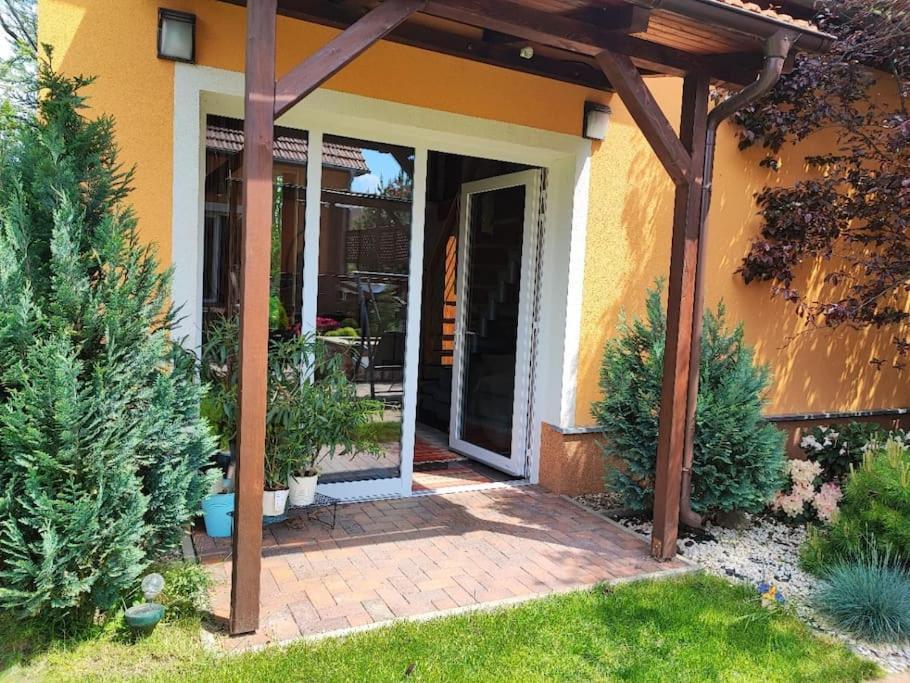 Bright Cosy House With Parking Holiday home Prague